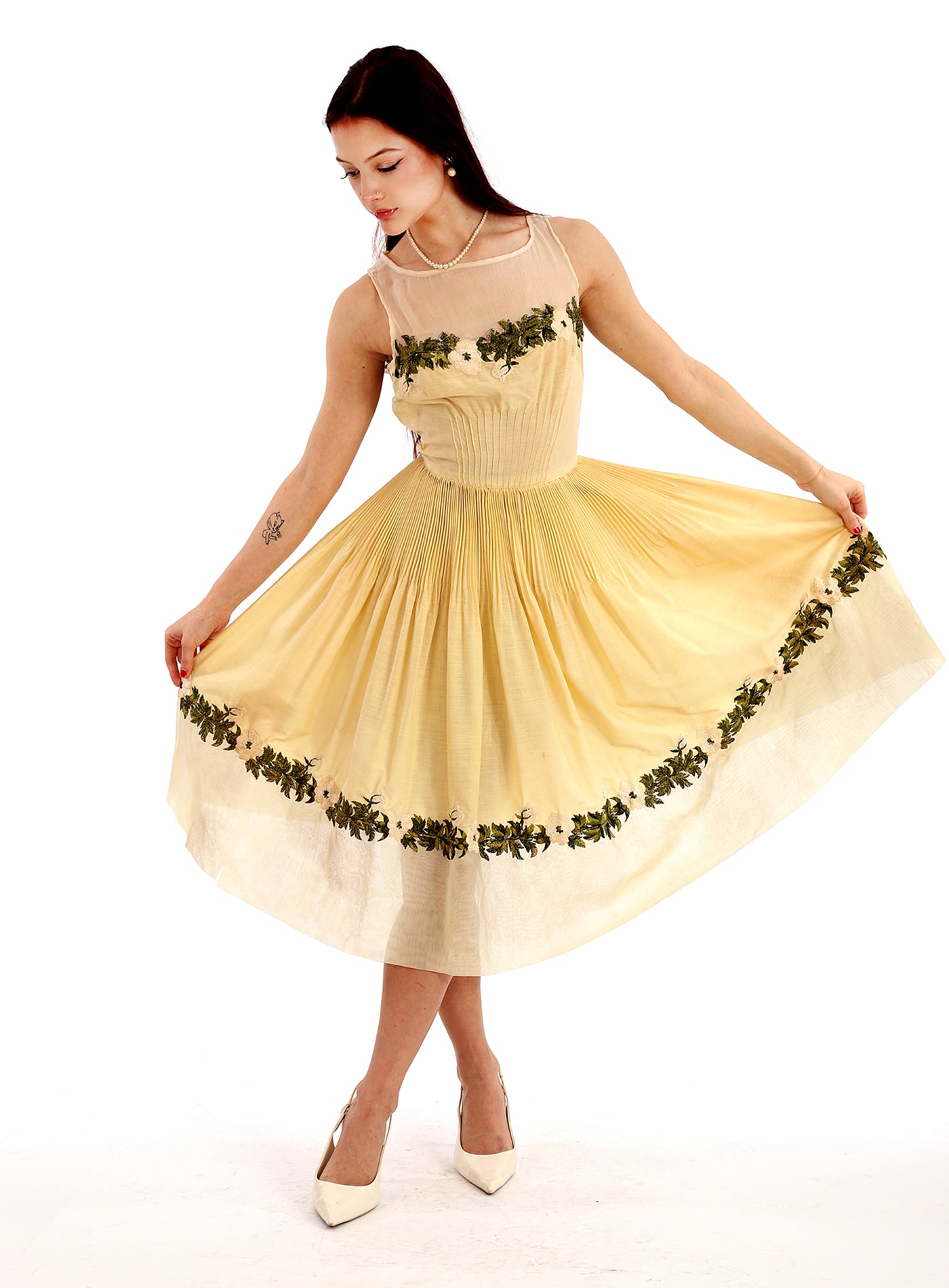 50s Yellow Pleated Embroidered Fit & Flare Dress WhatWouldSusieWear 50s Yellow Pleated Embroidered Fit & Flare Dress WhatWouldSusieWear