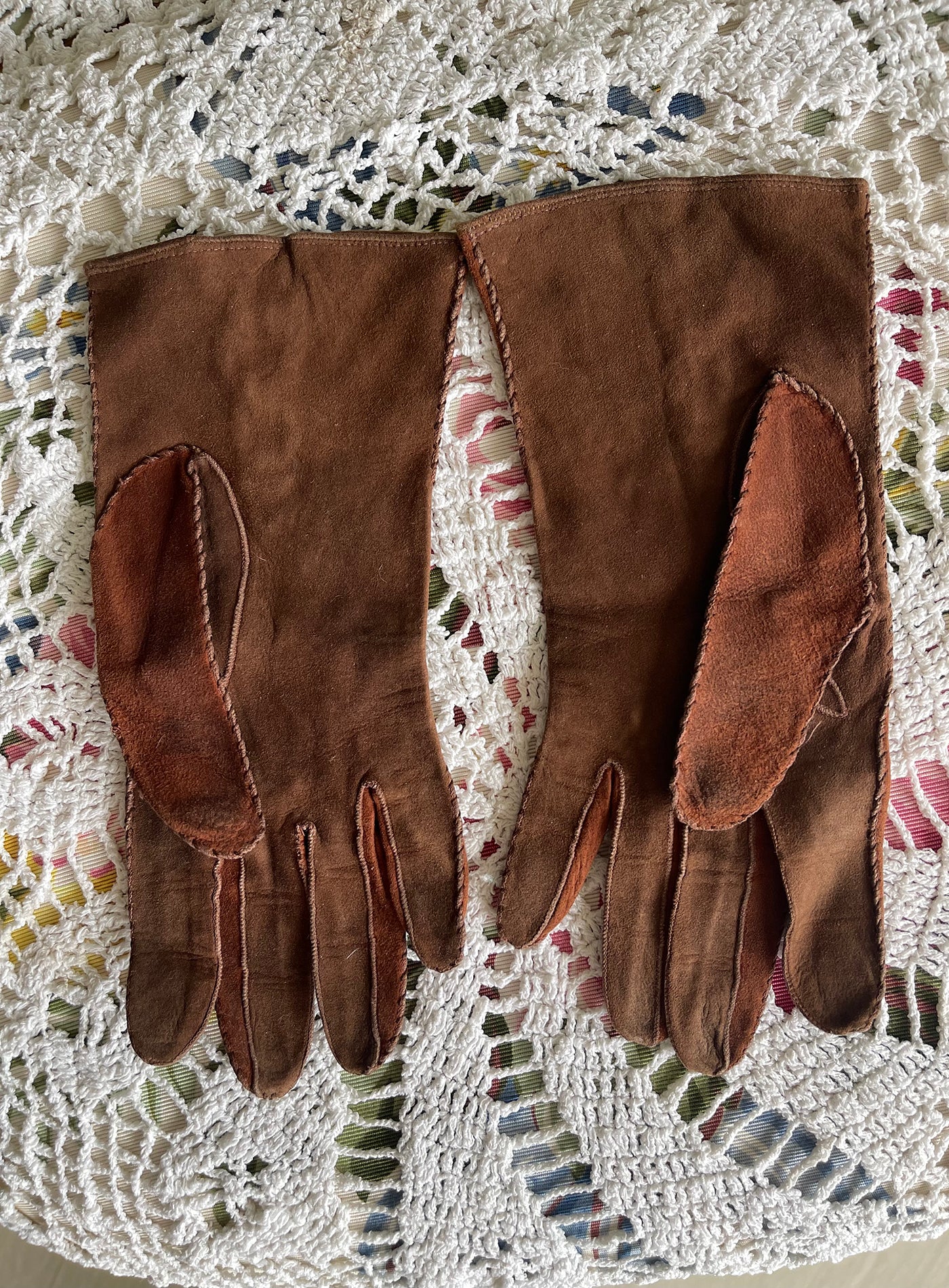 40s Suede Leather Hand Stitched Gloves