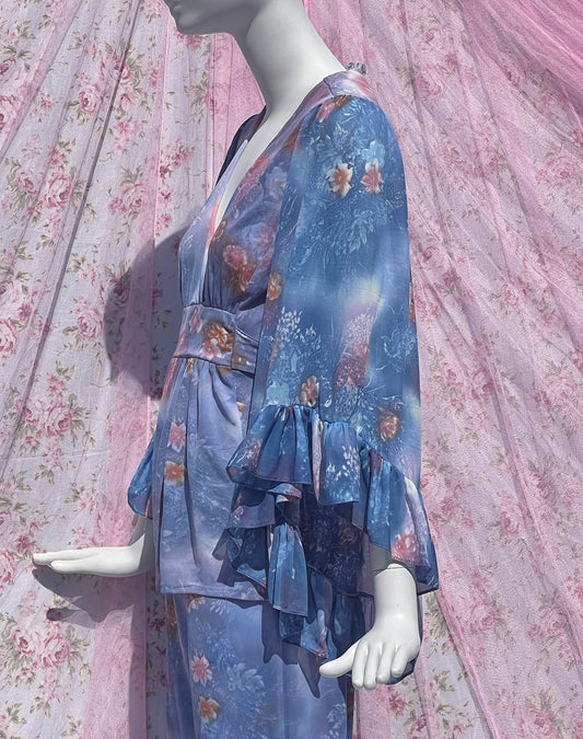 70s RARE Blue Floral Bell Sleeve Top and Matching Bottoms. Sleeves are wide and wonderful. Pants have an elasticised waist.