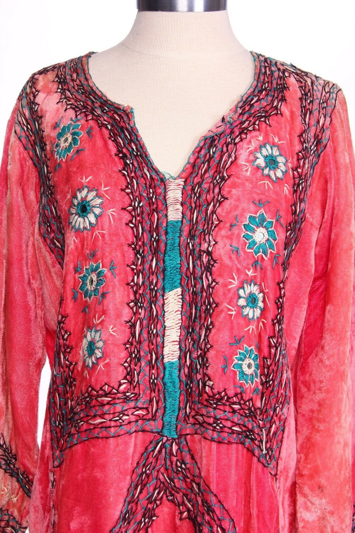 20s Fuchsia Pink Velvet Embroidered Caftan