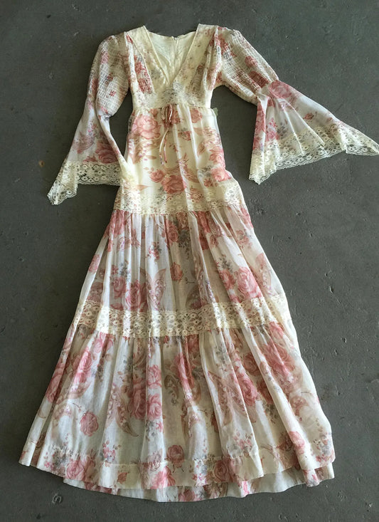 70s Jessica McLintock Style Angel Sleeve Dress