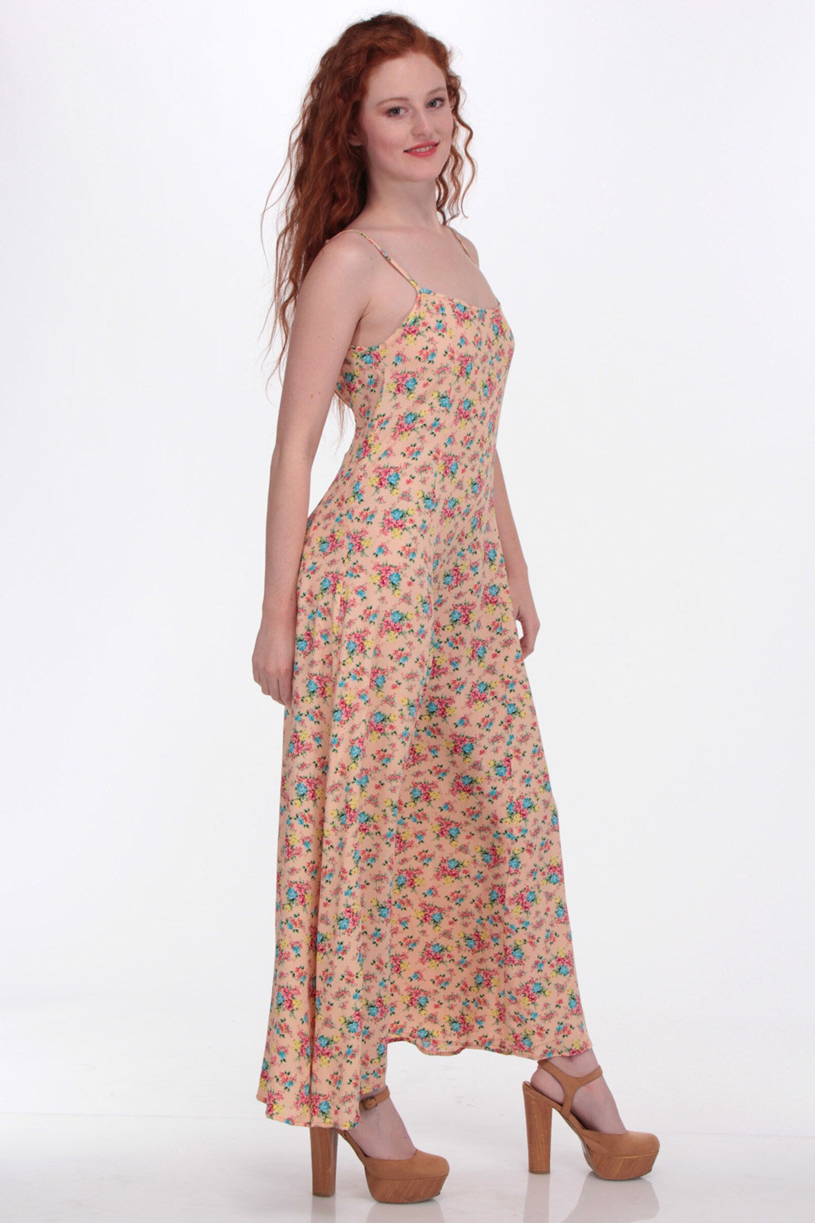 Pink Floral Boho Maxi Dress – WhatWouldSusieWear