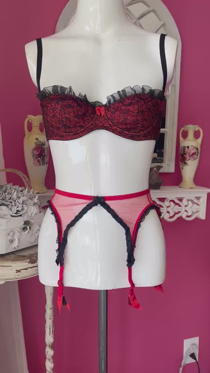 Y2K Agent Provocateur Red and Black Lace Bra Garter Set