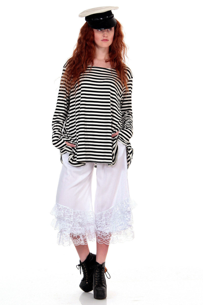 Black and White Striped Long Sleeve Top with Thumbholes