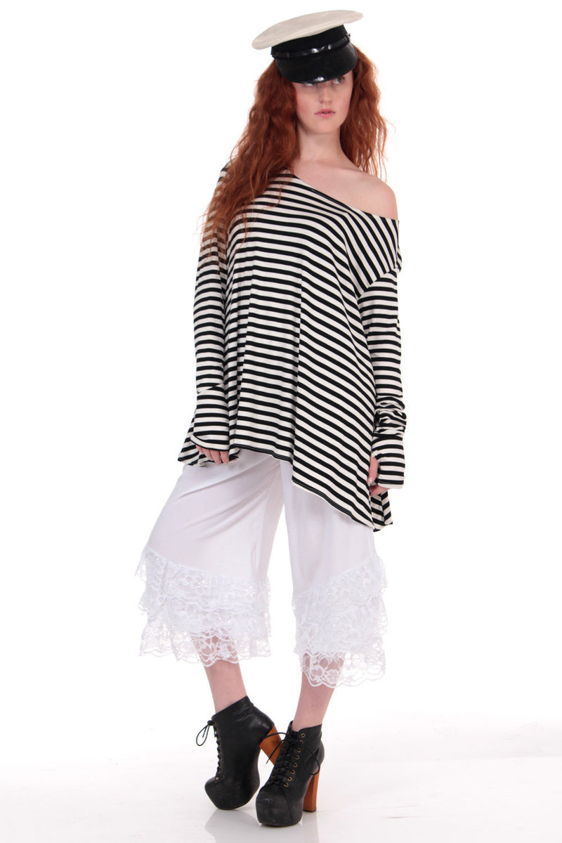 Black and White Striped Long Sleeve Top with Thumbholes